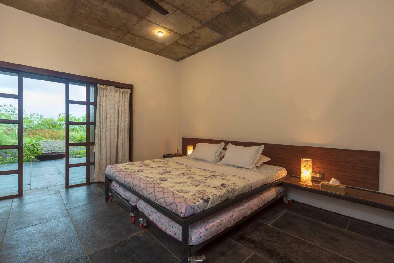 Saffronstays Zen, Igatpuri - Lake-View Villa With Indoor And Outdoor Games Exterior photo